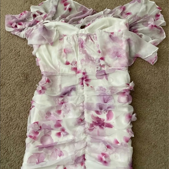 Fancy, fun dress - Picture 7 of 7